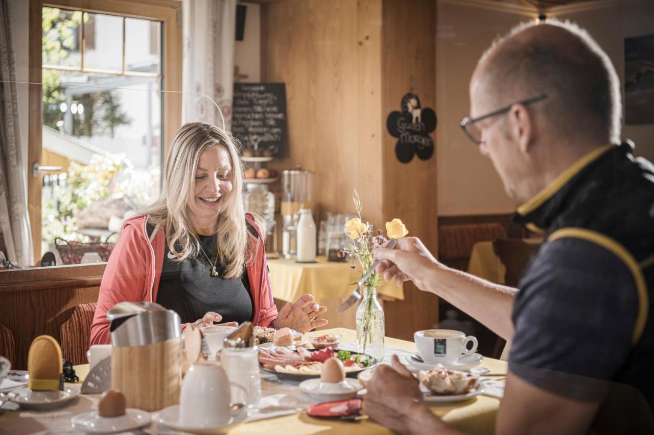 Cafe Pension Koller Бріксен-ім-Тале Екстер'єр фото